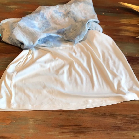 Express Aztec Sequin and Tie Dye Mini Skirt - Picture 5 of 8